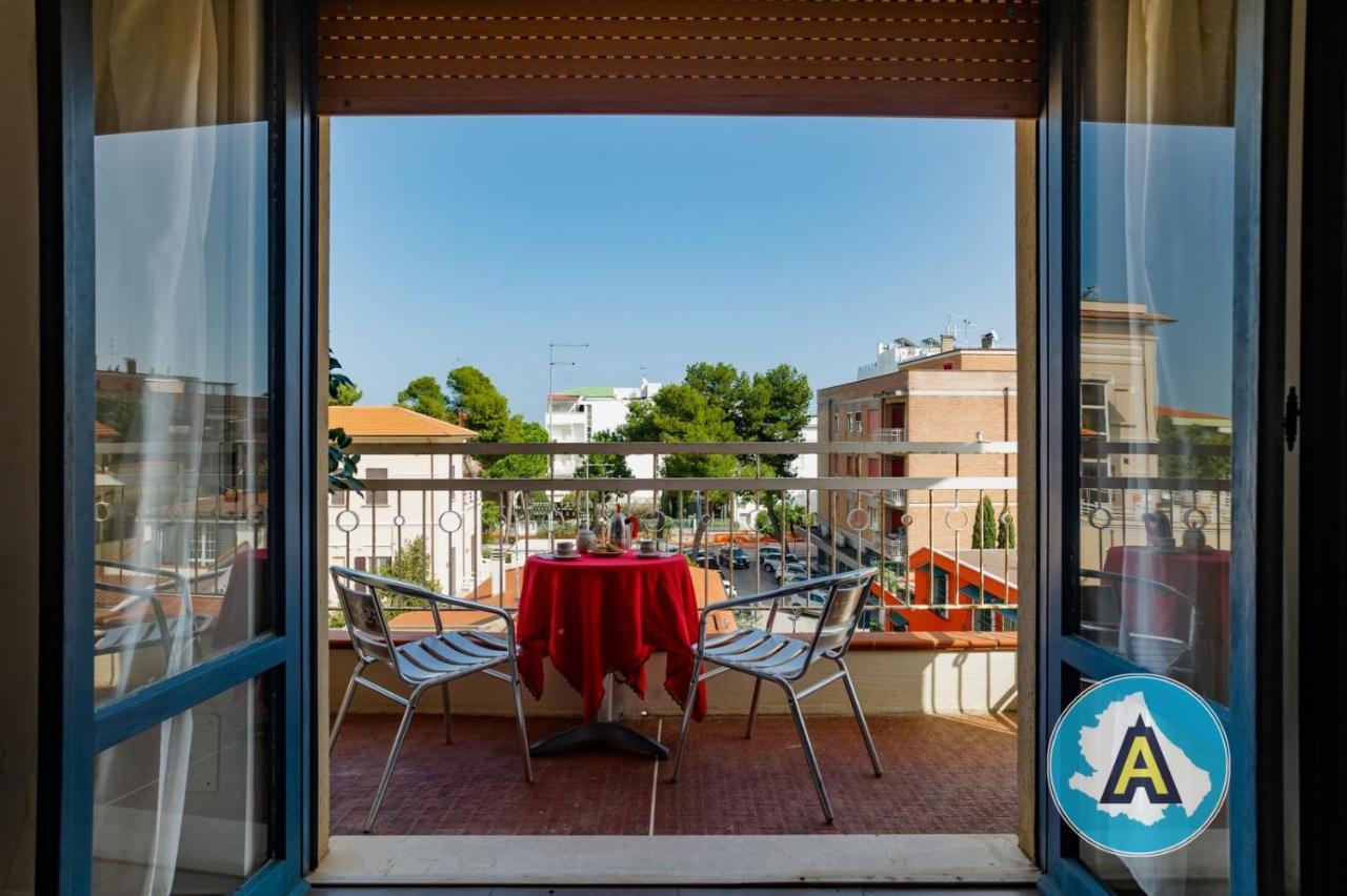 Appartamento Centrale A Silvi Marina Exterior foto